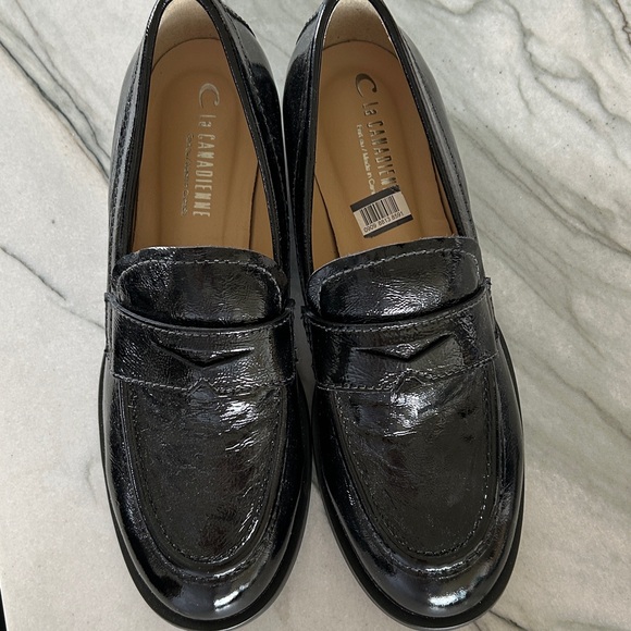 La CANADIENNE Dominick Black Leather Loafer - Picture 8 of 8
